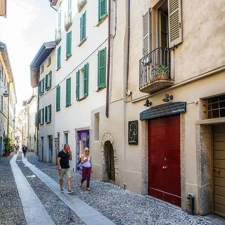 Del Pero - By Myhomeincomo Como