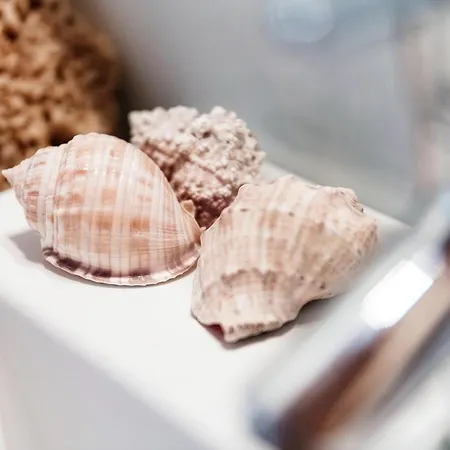 Del Pero - By Myhomeincomo كومو