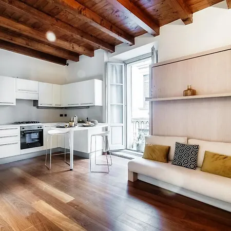 Apartment Del Pero - By Myhomeincomo
