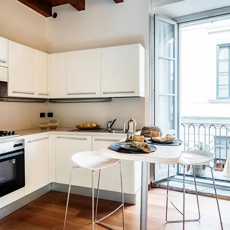 Apartment Del Pero - By Myhomeincomo