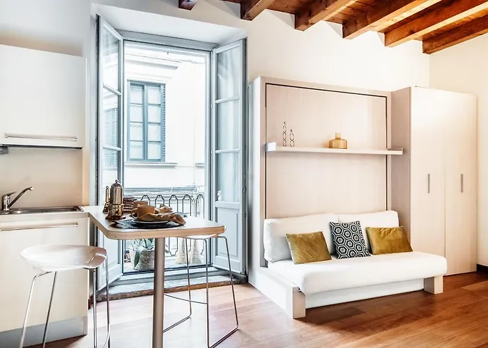 Del Pero - By Myhomeincomo Apartment Como