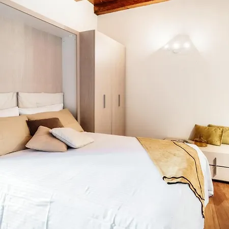 Del Pero - By Myhomeincomo Como