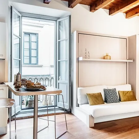 Del Pero - By Myhomeincomo Apartment Como