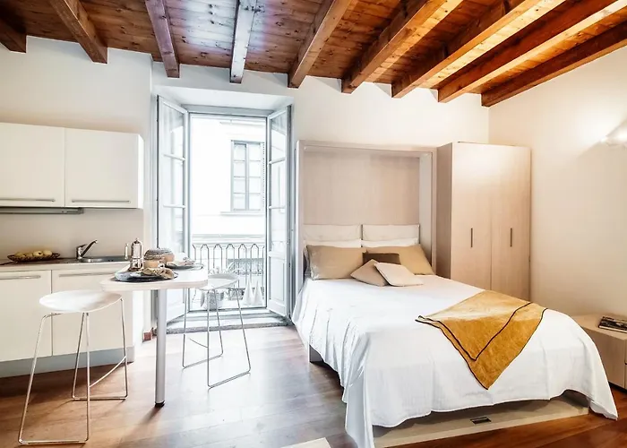 Apartment Del Pero - By Myhomeincomo